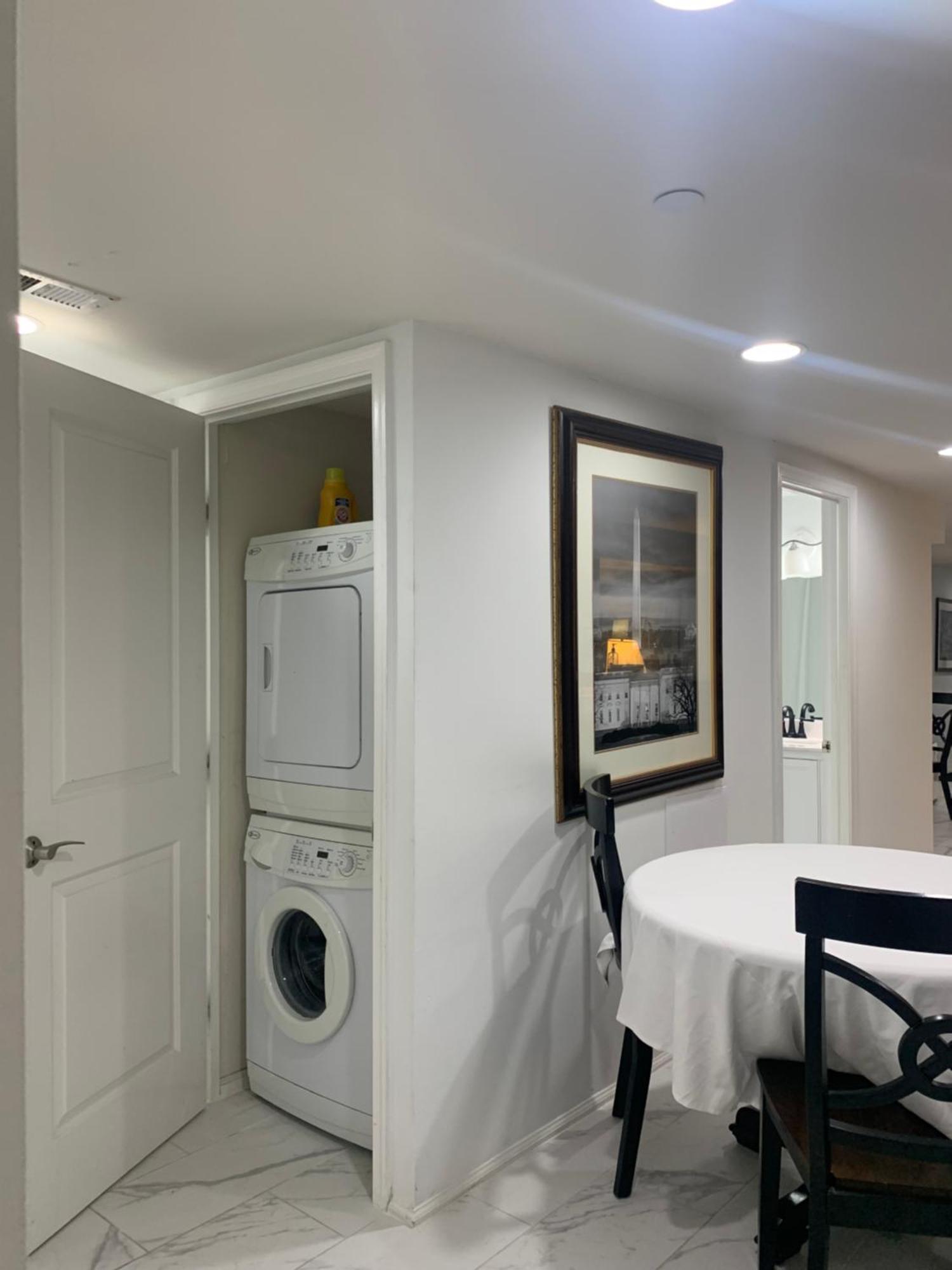 Lovely Remodeled 2bdrm Basement *